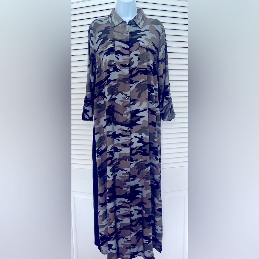 Andree ankle length duster, maxi dress, camouflage/embroidered back. Size M.
